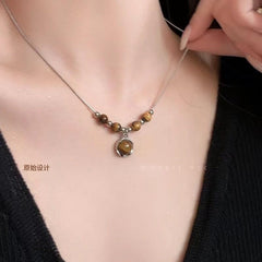 1 Piece Vintage Leather Tiger Eye Stone Necklace Bohemian Style Men and Women style Beaded Pendant Necklace
