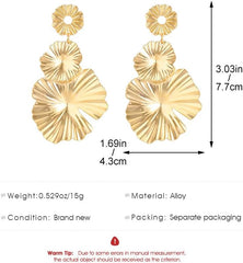 1 Pair Gold Large Petal Earrings, Statement Floral Dangle Earrings for Women, Long Drop Leaf Design Ear Jewelry, Lightweight Fashion Ear Accessories (Gold)