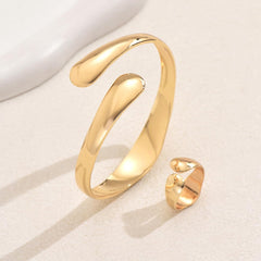 Ladies Bracelet and Ring Set Combination Gold Bangle Jewelry Set Creative Design Gift for Women Fashionable Bracelet and Ring Set