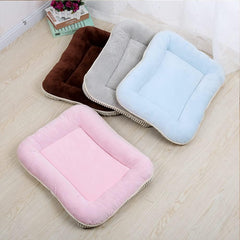 Cozy Pet Bed,Pet mat, Thick Crystal Velvet pet mat, Waterproof Dog pet mat, Washable pet Sofa Bed, Strong and Breathable Soft Sofa, Suitable for Small Puppy and cat Sleeping Bed。