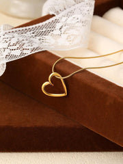 1PC Gold Heart Necklace for Women, Unique Heart Design Pendant, Minimalist Fashion Jewelry for Everyday Wear, Trendy Women's Accessory, Delicate Chain Necklace (Gold)