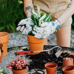 GANAZONO Garden Hand Tool Weeding Hoe Multi-Purpose Cultivating Hoe Small Light Portable for Gardening