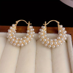 A Pair of Imitation Pearl Earrings for Women – Elegant & Luxurious Pearl Stud Earrings