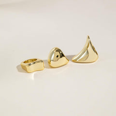 Crystal-Clear Irregular Ring Set, Contemporary Minimalist Design, Sophisticated Hand Jewelry