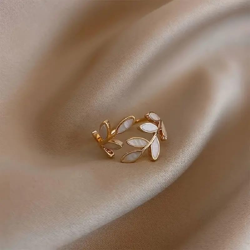 A Copper Open Tree Leaf Rings for Women Suitable for Everyday Wear