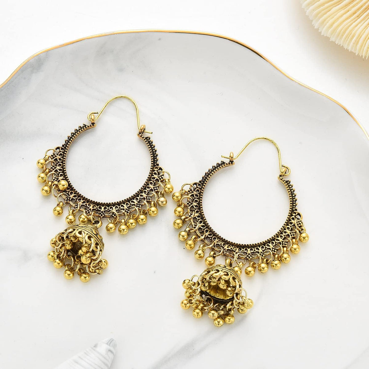 Contemporary Gold Dangle Jewelry for Women, Stylish Metallic Stud Pieces, Artisan Tassel Accessories, Modern Adornments