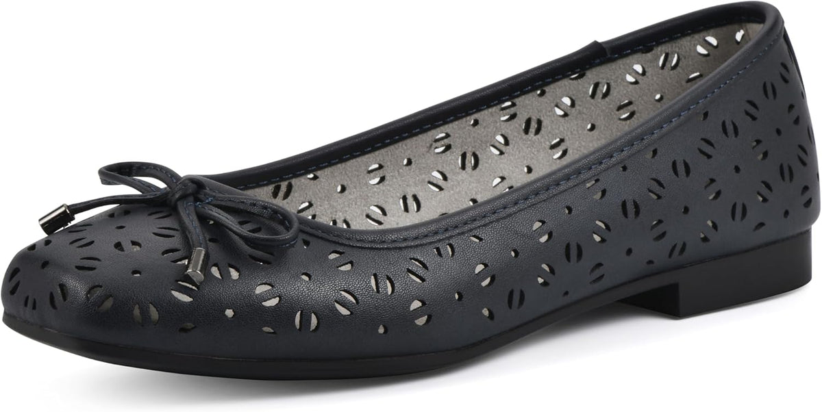 CLIFFS BY WHITE MOUNTAIN Women's Bessa Ballet Flat