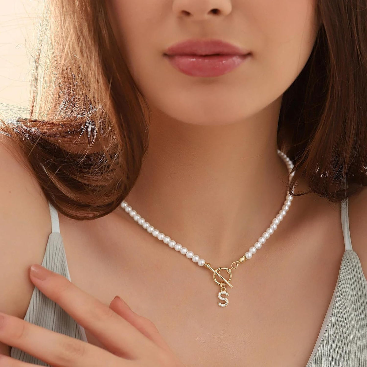 1 PCS Initial Pearl Necklace for Women, Delicate Classic Letter Pendant Gold Necklaces, Elegant Charm Women's Jewelry